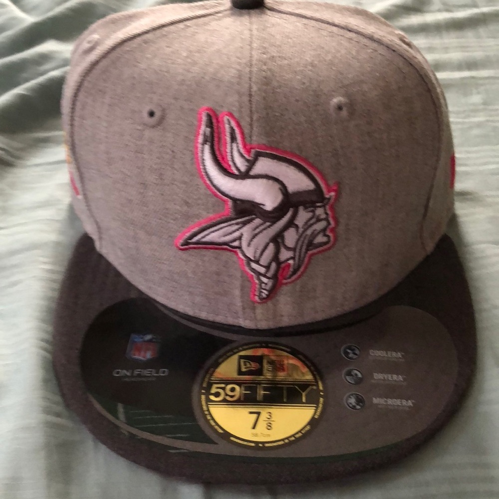 7 3/8 Vikings Crucial Catch fitted cap